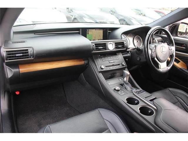 TOYOTA LEXUS RC300H 2015 Image 31