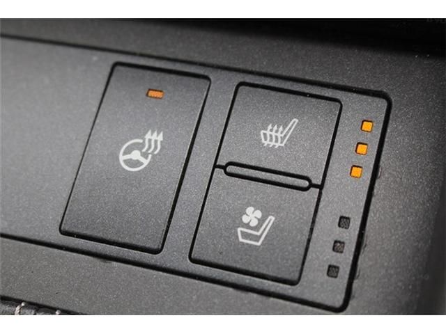 TOYOTA LEXUS RC300H 2015 Image 31