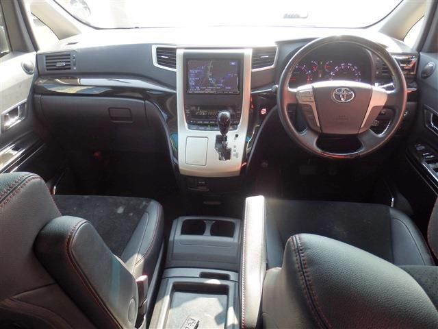 TOYOTA VELLFIRE 2013 Image 31