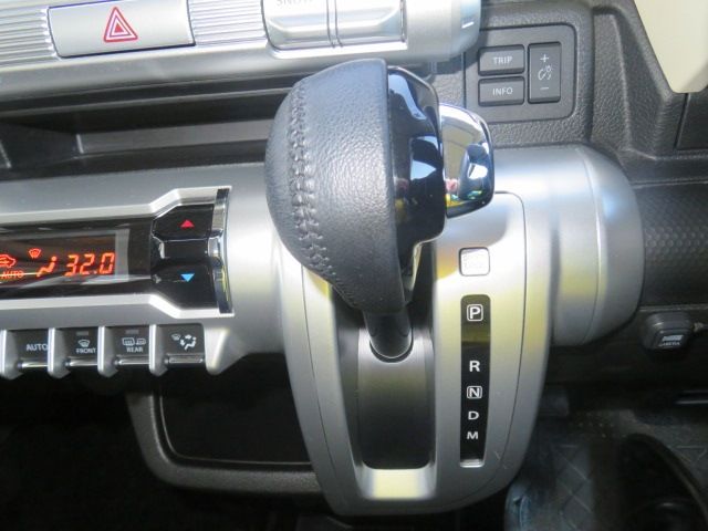 SUZUKI XBEE 4WD 2019 Image 31