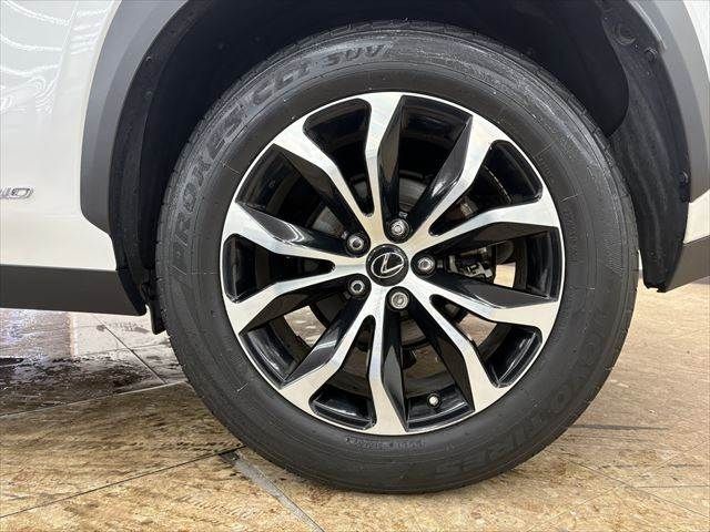 TOYOTA LEXUS NX300H 2014 Image 31