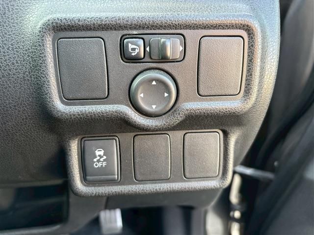 NISSAN NOTE 2015 Image 31