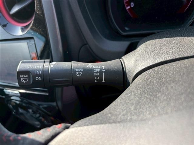 NISSAN NOTE 2015 Image 31