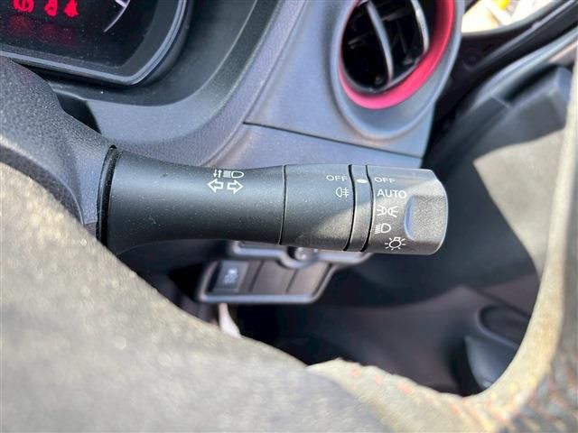 NISSAN NOTE 2015 Image 31