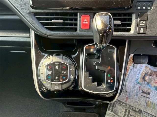 TOYOTA ESQUIRE 2016 Image 31