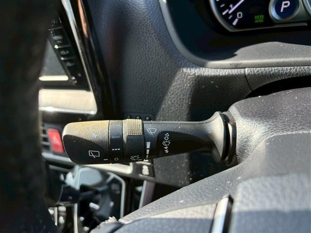 TOYOTA ESQUIRE 2016 Image 31