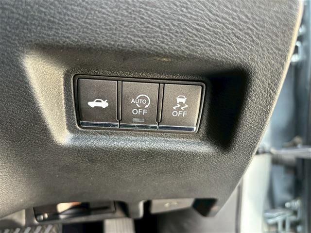 NISSAN SKYLINE 2016 Image 31