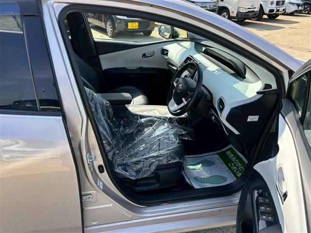 TOYOTA PRIUS 2016 Image 31