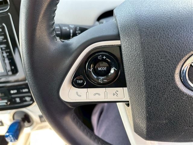 TOYOTA PRIUS 2016 Image 31