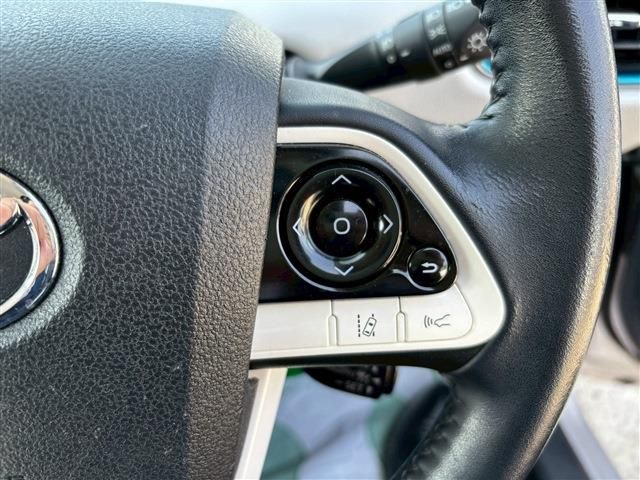 TOYOTA PRIUS 2016 Image 31