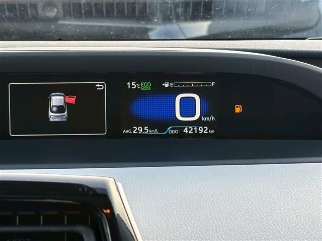 TOYOTA PRIUS 2016 Image 31