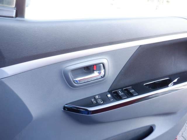 SUZUKI WAGON R STINGRAY 2013 Image 31