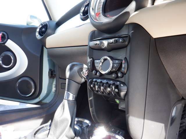 BMW MINI COOPER S CL 2013 Image 31