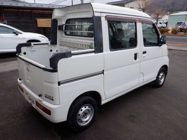 DAIHATSU HIJET DECKVAN 4WD 2015 Image 31
