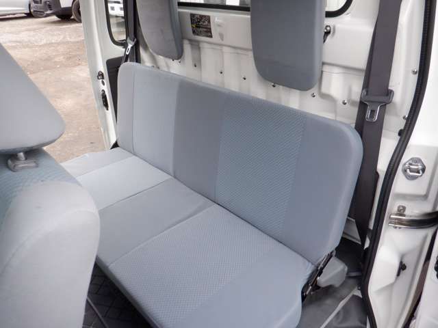 DAIHATSU HIJET DECKVAN 4WD 2015 Image 31