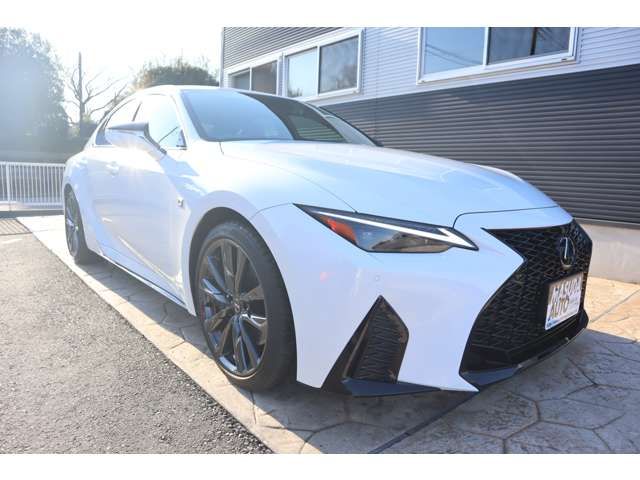 TOYOTA LEXUS IS300H 2023 Image 31