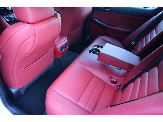 TOYOTA LEXUS IS300H 2023 Image 31