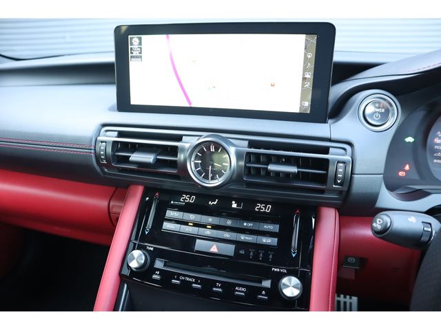 TOYOTA LEXUS IS300H 2023 Image 31