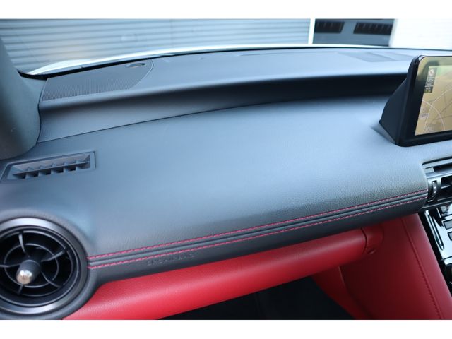 TOYOTA LEXUS IS300H 2023 Image 31