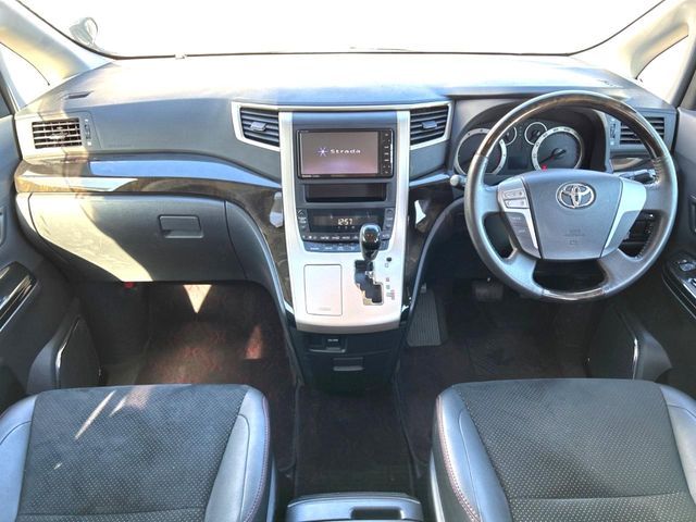 TOYOTA VELLFIRE 2014 Image 31