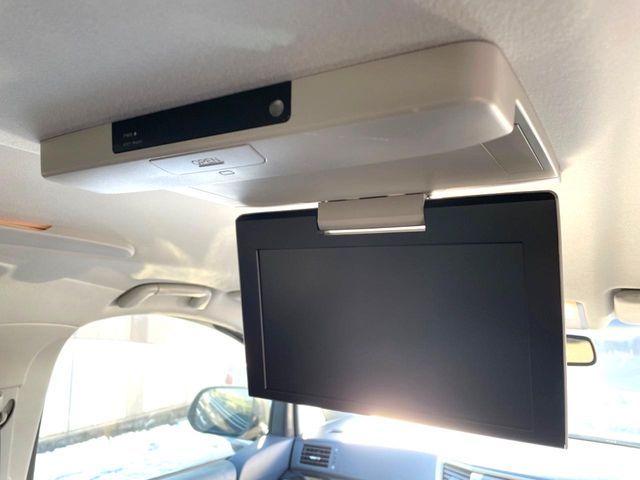 TOYOTA VELLFIRE 2014 Image 31