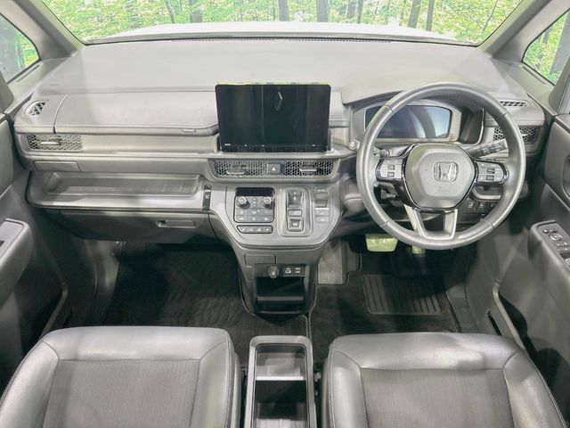 HONDA STEPWAGON E:HEV SPAD 2023 Image 31
