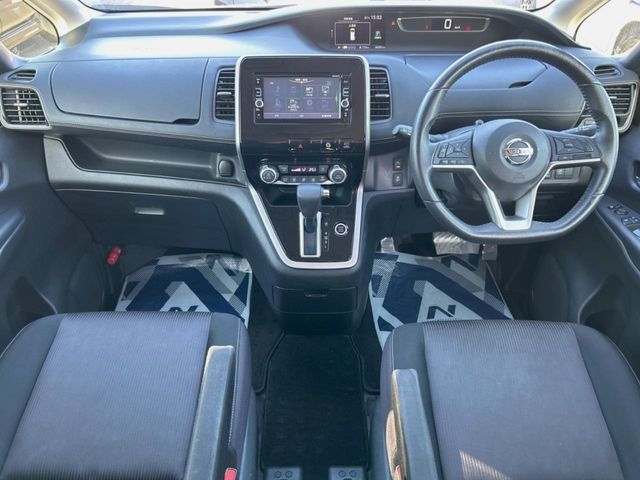 NISSAN SERENA  S-HYBRID 2017 Image 31