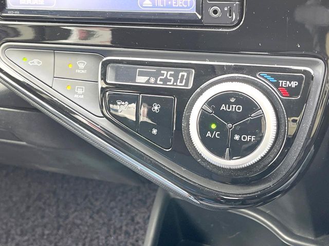 TOYOTA AQUA 2017 Image 31