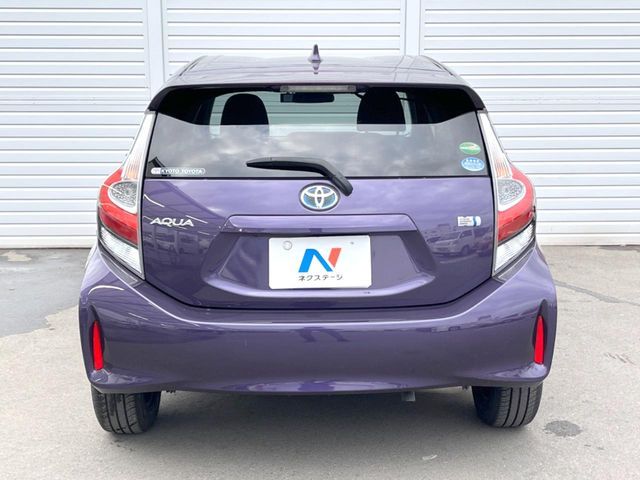 TOYOTA AQUA 2017 Image 31