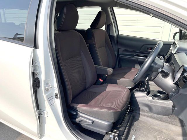 TOYOTA AQUA 2017 Image 31