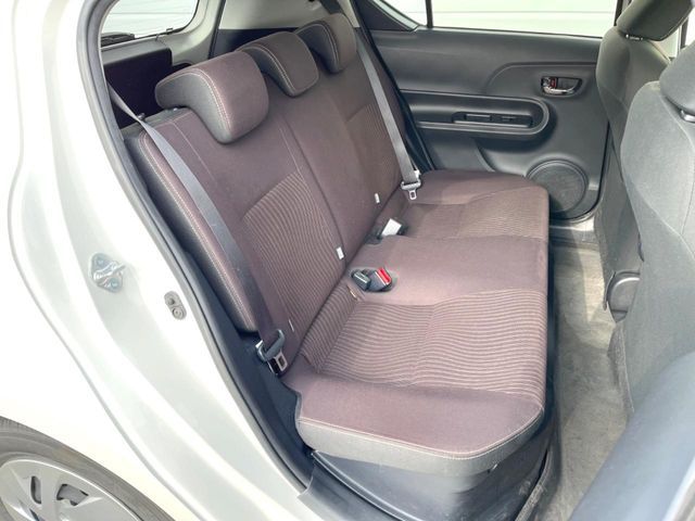 TOYOTA AQUA 2017 Image 31