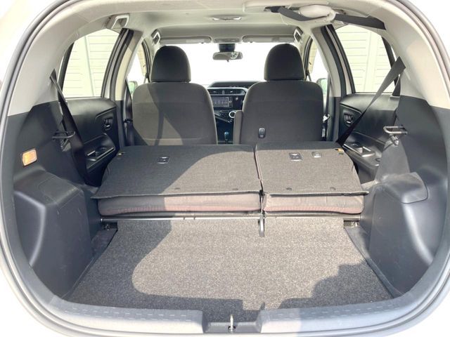 TOYOTA AQUA 2017 Image 31