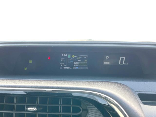 TOYOTA AQUA 2017 Image 31