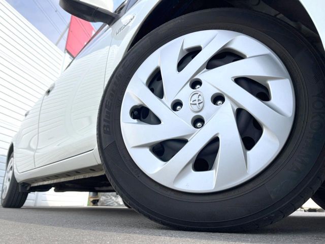 TOYOTA AQUA 2017 Image 31