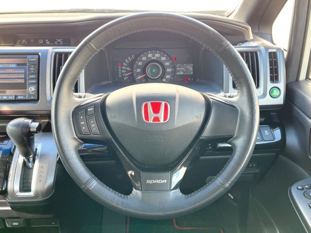 HONDA STEPWAGON SPADA 2010 Image 31