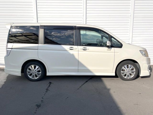 HONDA STEPWAGON SPADA 2010 Image 31