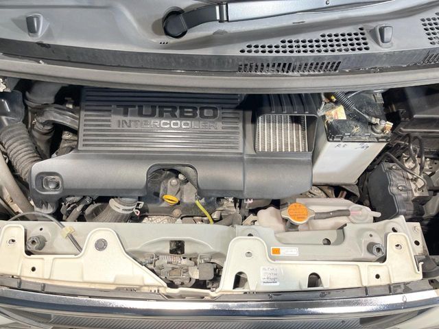 DAIHATSU TANTO CUSTOM 2017 Image 31