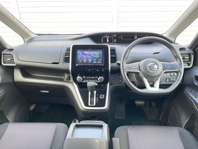 NISSAN SERENA  S-HYBRID 2018 Image 31