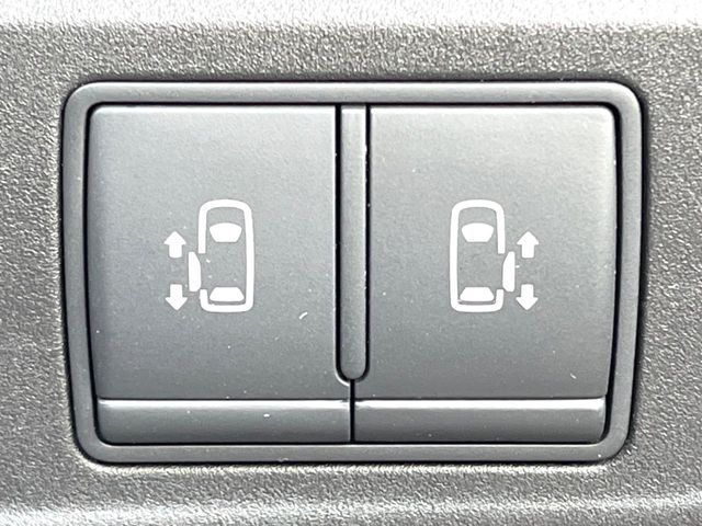 NISSAN SERENA  S-HYBRID 2018 Image 31