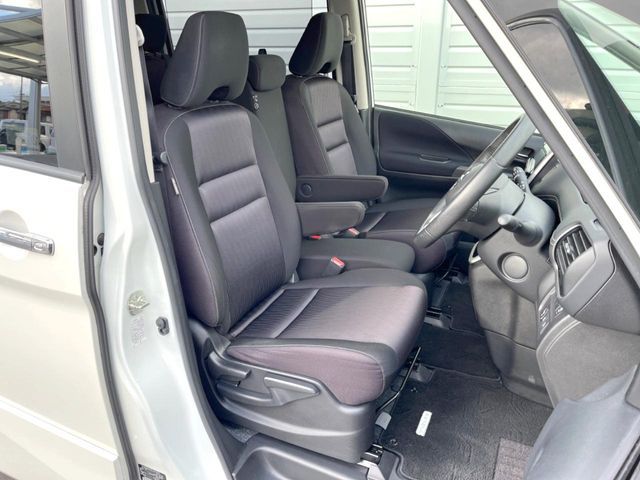 NISSAN SERENA  S-HYBRID 2018 Image 31