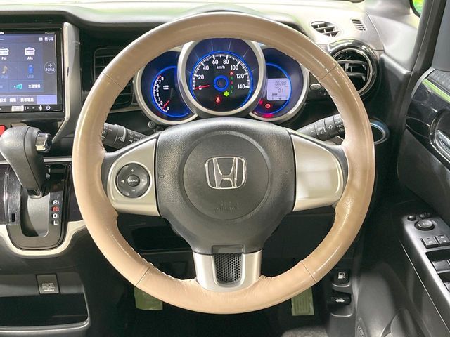 HONDA N BOX CUSTOM 2015 Image 31