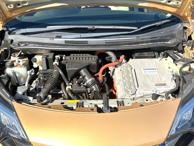 NISSAN NOTE 2017 Image 31