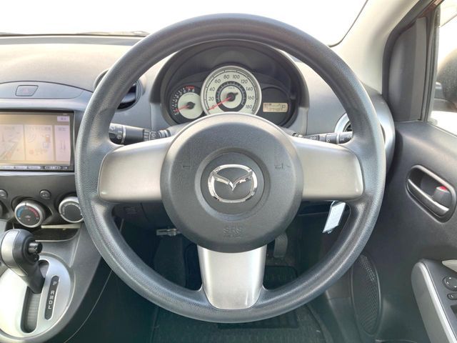 MAZDA DEMIO 2011 Image 31