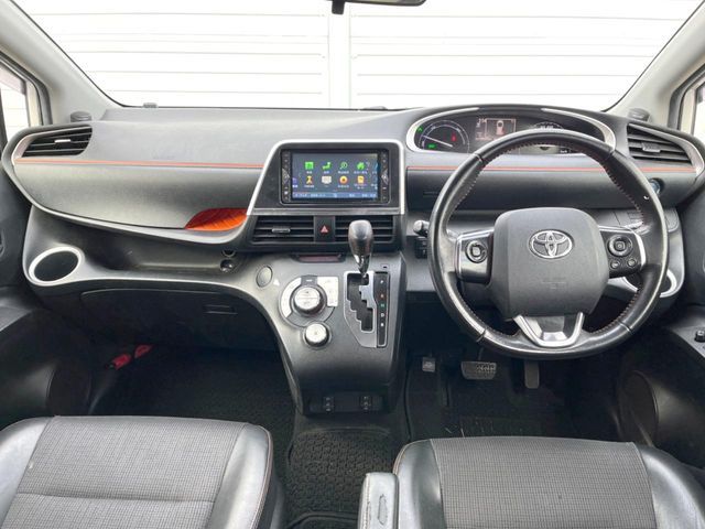 TOYOTA SIENTA HYBRID 2018 Image 31