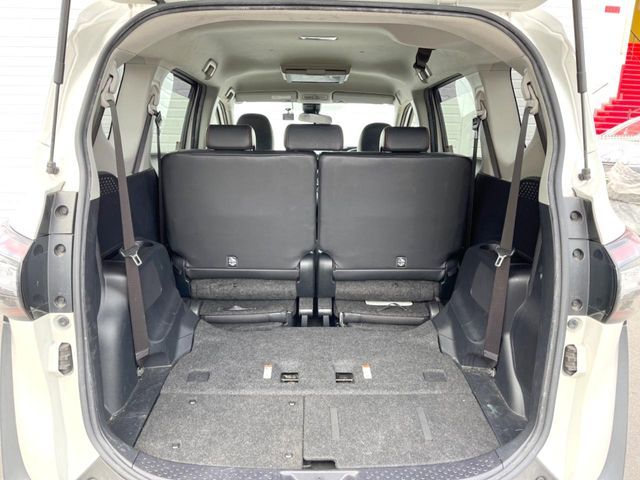 TOYOTA SIENTA HYBRID 2018 Image 31