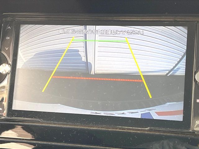 TOYOTA PRIUS 2017 Image 31