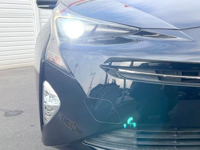 TOYOTA PRIUS 2017 Image 31