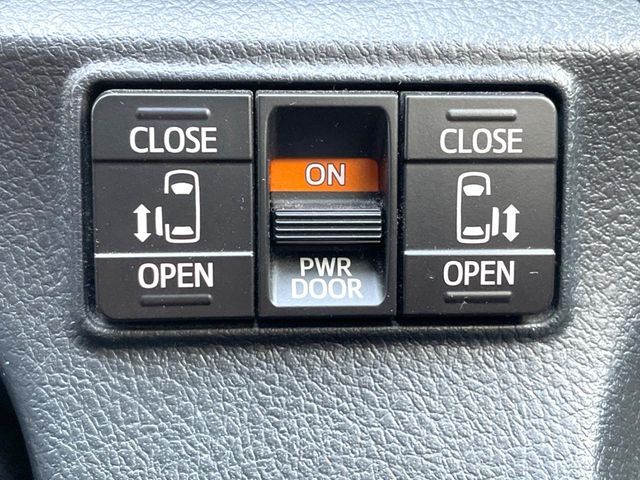 TOYOTA SIENTA HYBRID 2017 Image 31