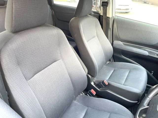 TOYOTA SIENTA HYBRID 2017 Image 31