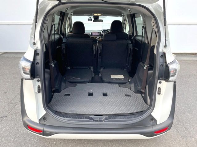 TOYOTA SIENTA HYBRID 2017 Image 31